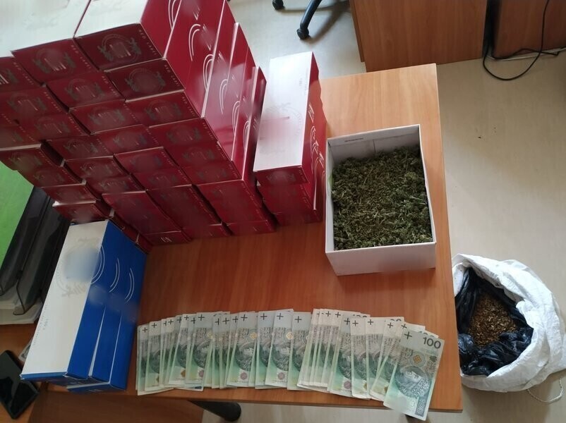 Ukrył narkotyki na babcinej posesji