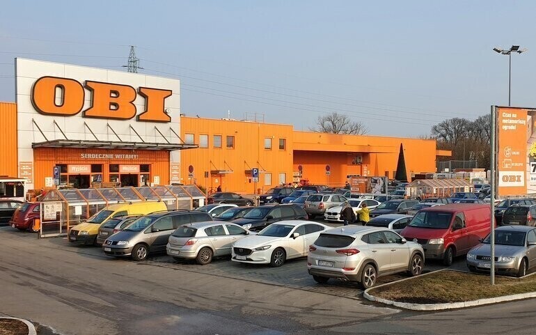 Markety budowlane w Piotrkowie oblegane