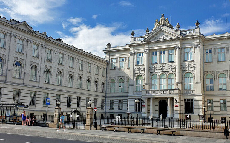 Odkrywamy znane i nieznane Budynek piotrkowskiego sądu