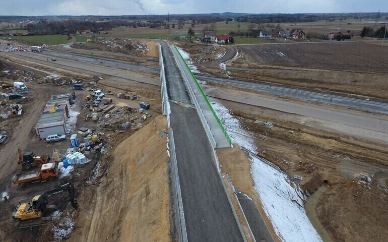 Dodatkowe utrudnienia na A1 w Jeżowie