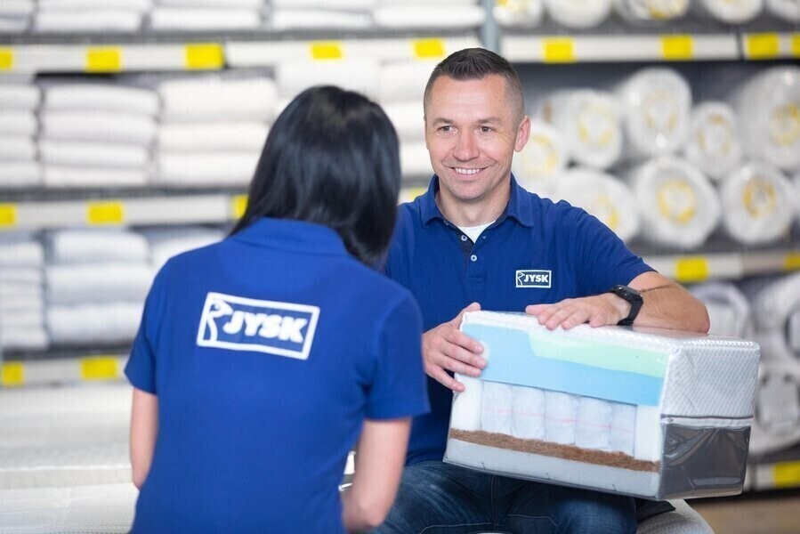 Praca w JYSK w sklepie. Jakie obowiązki i wymagania - opinie