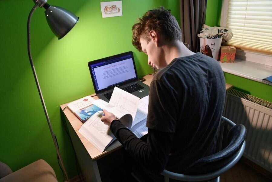 Do 18 kwietnia przedłużona nauka zdalna w szkołach i przedszkolach