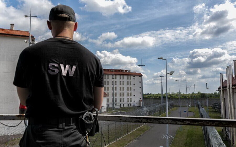 Funkcjonariusz SW pomógł w zatrzymaniu nietrzeźwego kierowcy