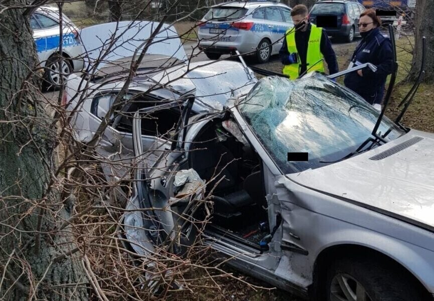 Groźny wypadek na DW 483