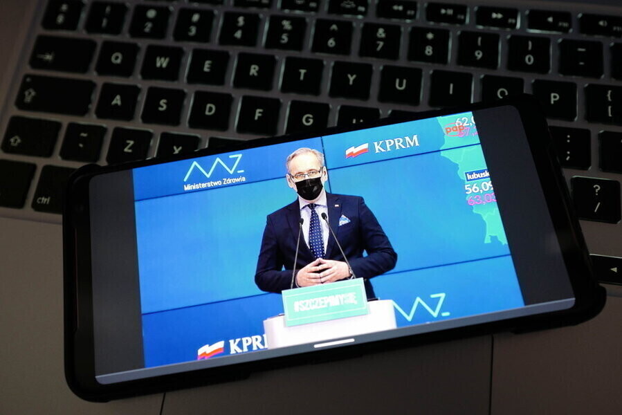 Niedzielski w pięciu województwach utrzymujemy dotychczasowe obostrzenia