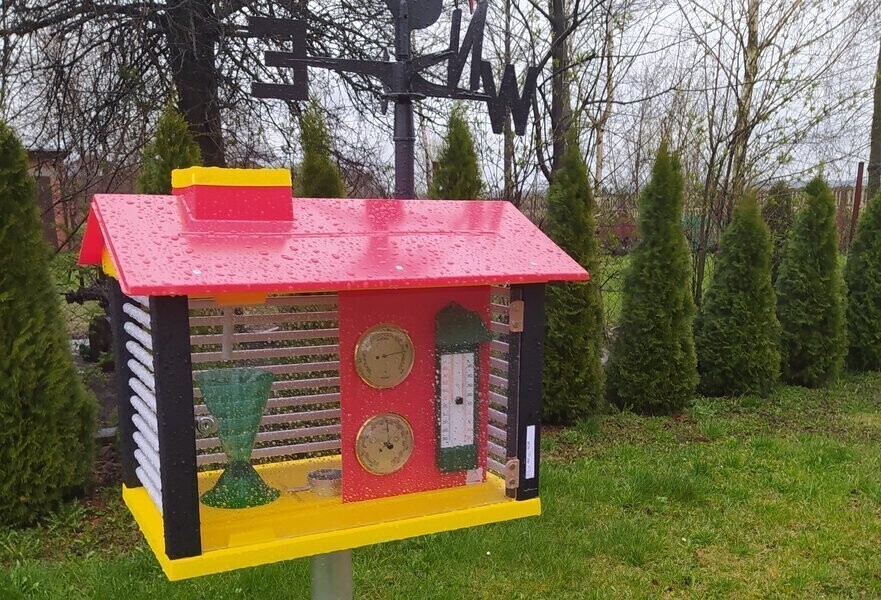 Uczniowie z Krzyżanowa będą obserwować zjawiska pogodowe