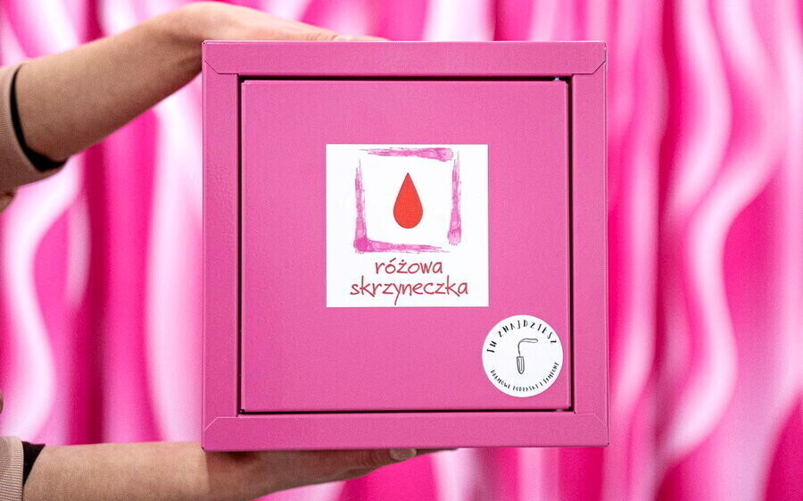 Rada Powiatu przeciwko zakupowi środków higienicznych dla kobiet