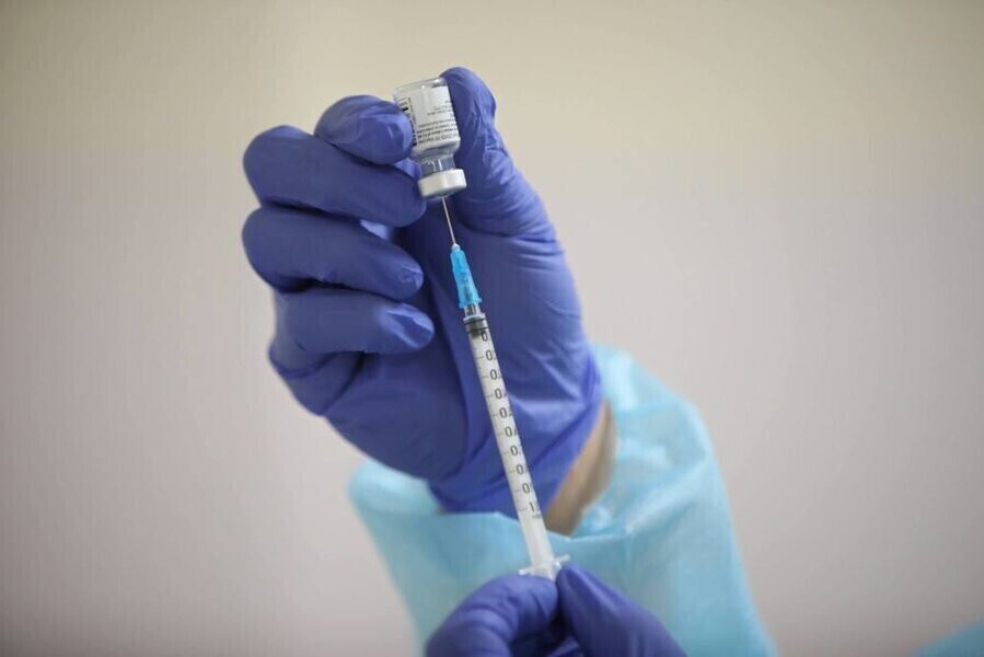 Od wtorku na szczepienie mogą zapisywać się już pełnoletnie osoby które wyraziły chęć zaszczepienia