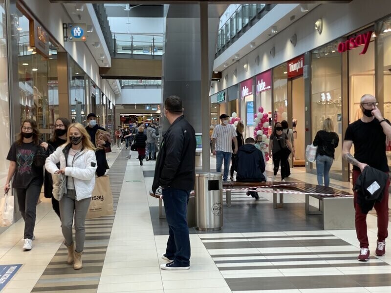 Tłumy w galerii Focus Mall