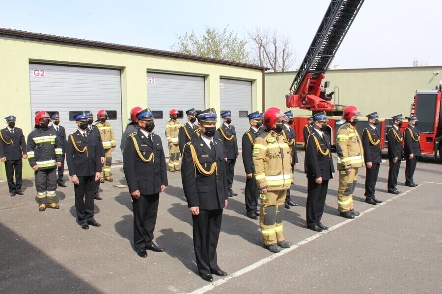 Awanse i nagrody na Dzień Strażaka