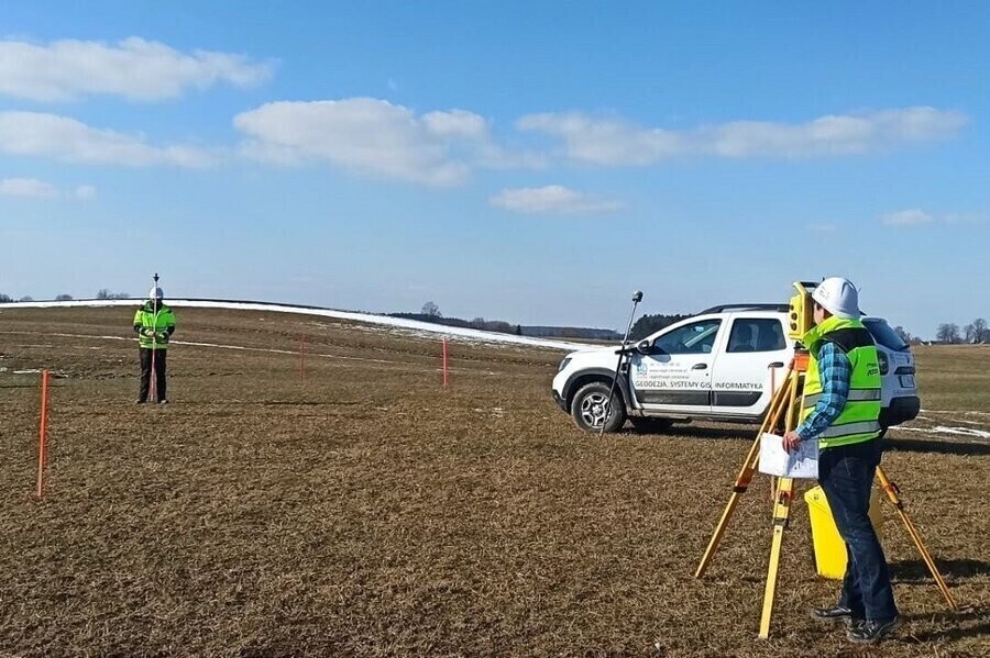 Ruszyły prace związane z powstaniem rurociągu w gminie Wola Krzysztoporska