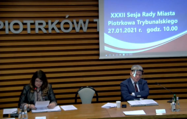 Radni PiS chcą powrotu sesji RM w normalnym trybie