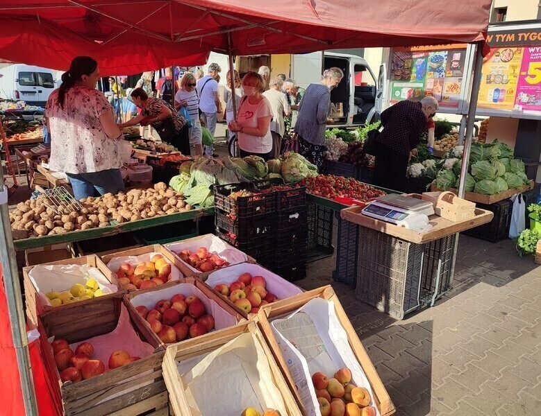 Ceny warzyw w Piotrkowie. Ile zapłacisz za pietruszkę