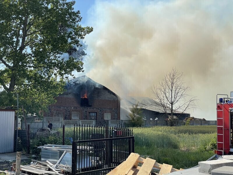 Pożar stodoły. Przyczyną fotowoltaika