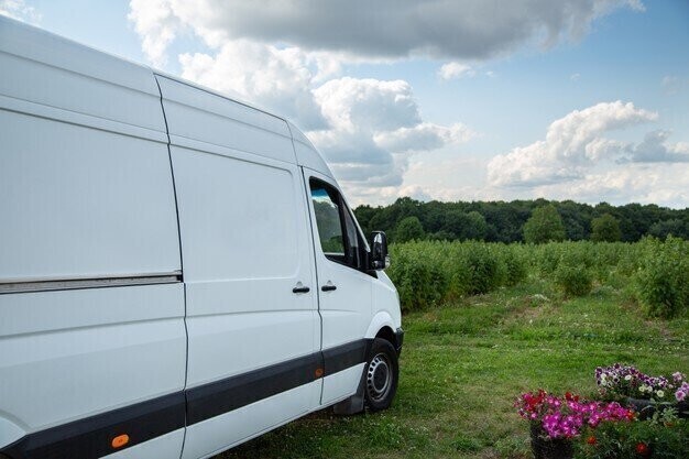 Pod nieobecność szefa jeździł jego busem