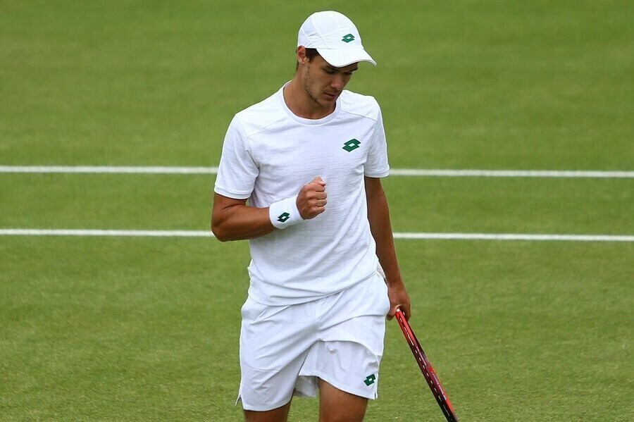 Kamil Majchrzak wygrał w I rundzie kwalifikacji wielkoszlemowego turnieju