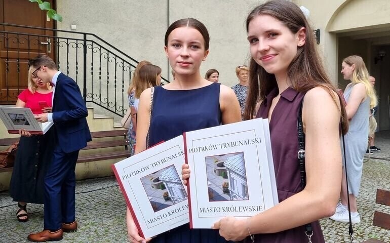 Prezydent nagrodził najlepszych uczniów