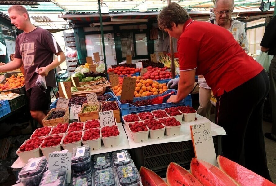 Raport w maju ceny w sklepach spożywczych wzrosły średnio o ponad 5 proc. mdm
