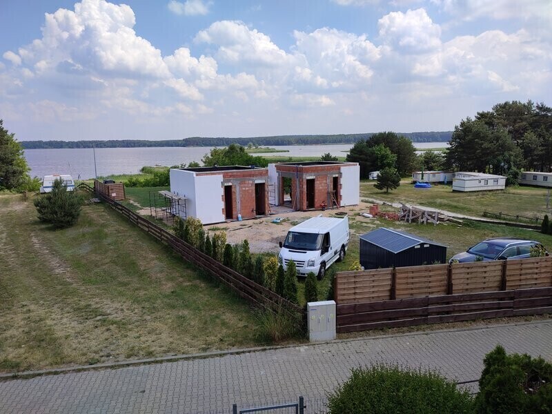 Sami swoi. Co z tą budową AKTUALIZACJA