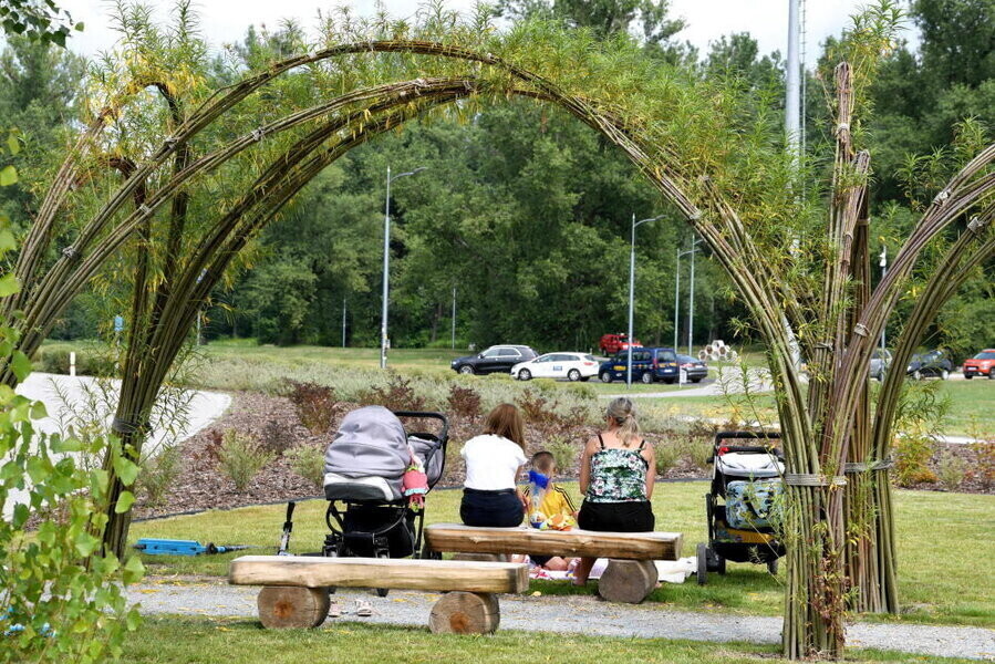Synoptyk IMGW poniedziałek będzie dość pogodny z temperaturą do 25 st. C