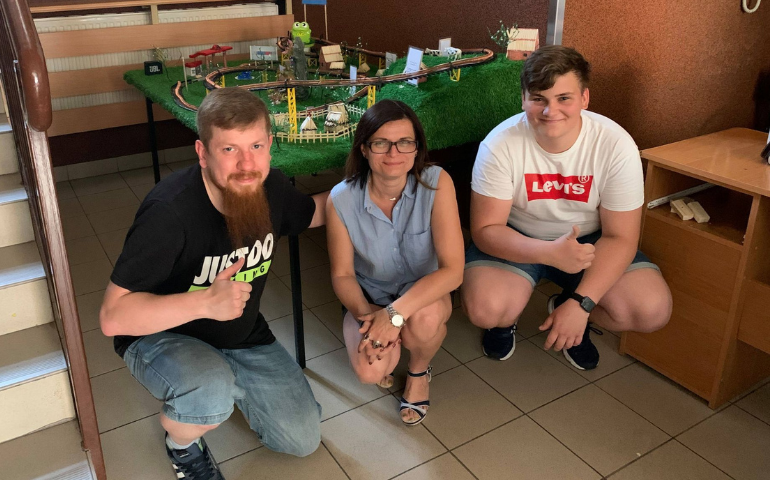 Magnetyczny pociąg z SP 8 pomoże w nauce