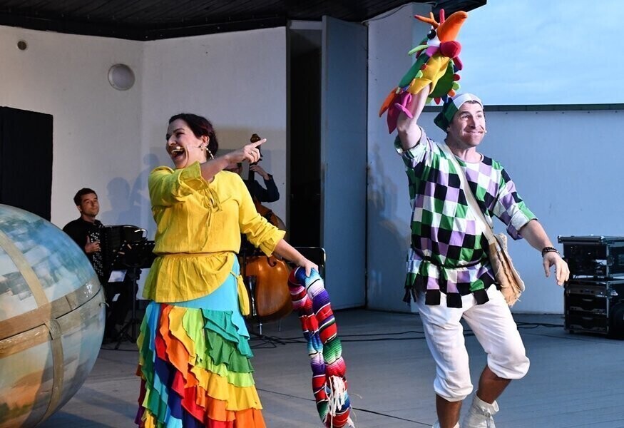 Busola wystawiła wyjątkowy spektakl w miejskim amfiteatrze