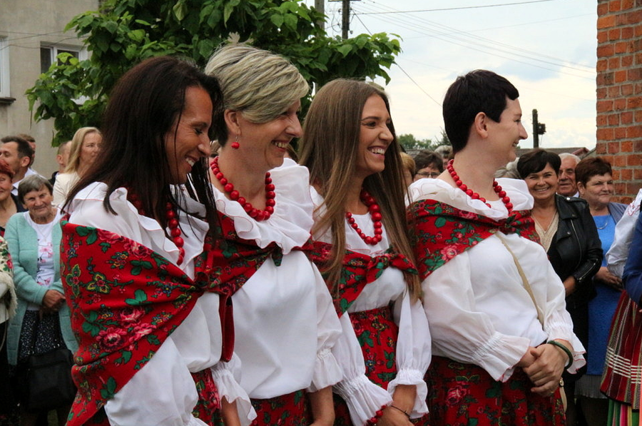 Mieszkańcy gminy Wola Krzysztoporska podziękowali za plony