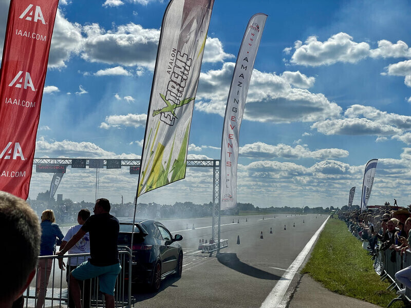 Tłumy na lotnisku w Piotrkowie. Moto Show 2021