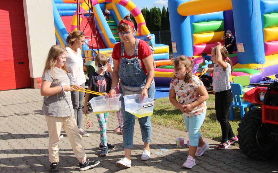 Mieszkańcy gminy Wola Krzysztoporska szczepili się w Piekarach