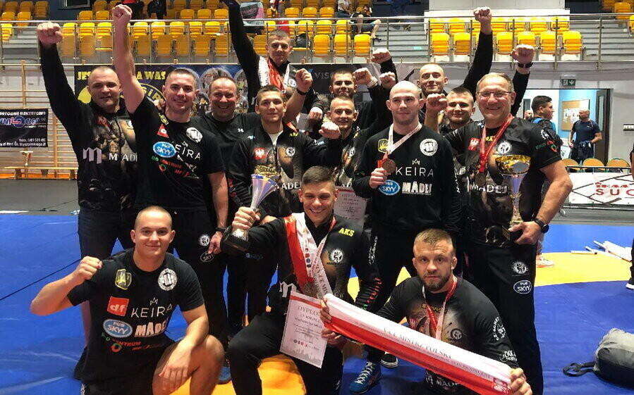 Zapaśnicy zdobyli cztery medale AKS został drugim klubem w kraju