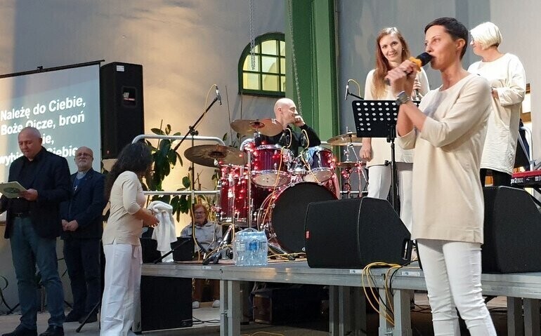 Chwalili Pana u Panien Dominikanek zdjęcia