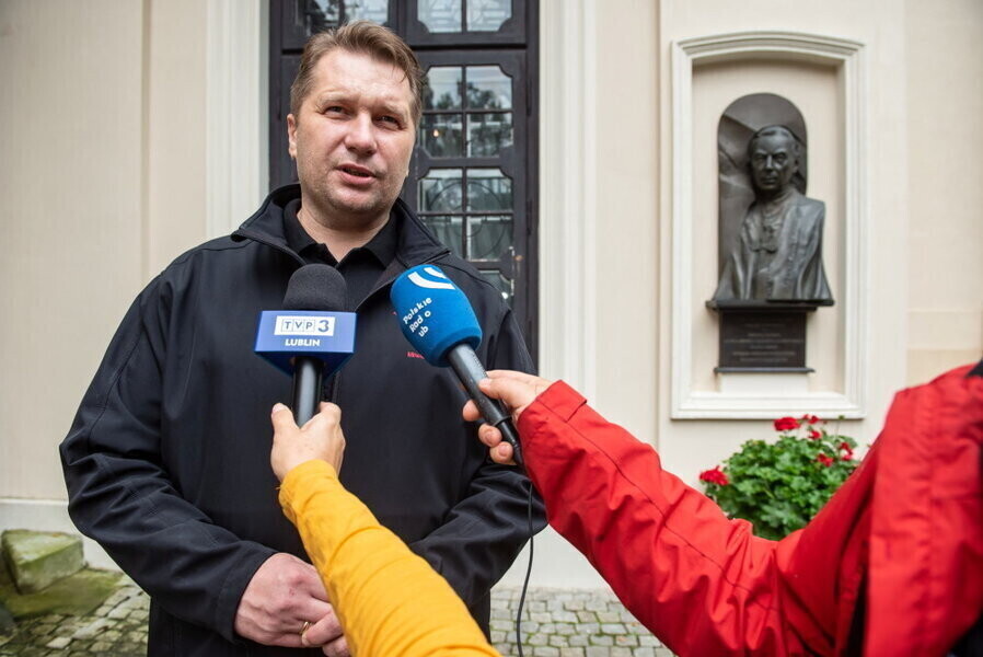 Czarnek dokładamy kolejne 10 mln zł na program Poznaj Polskę