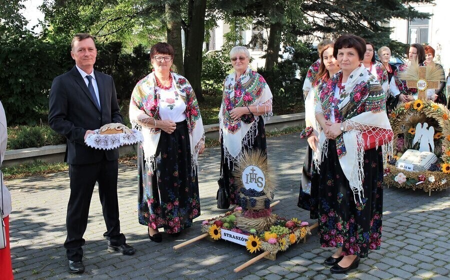 Rolnicy świętowali w Rozprzy FOTO