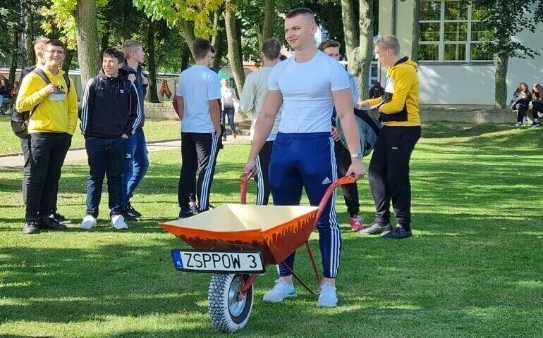 Uczniowie rywalizowali o złotą kielnię