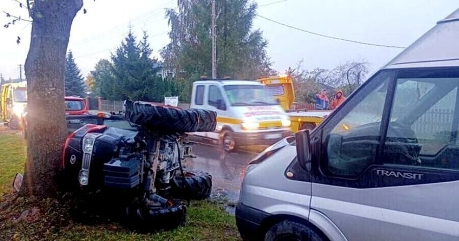 Traktorem wjechał w busa