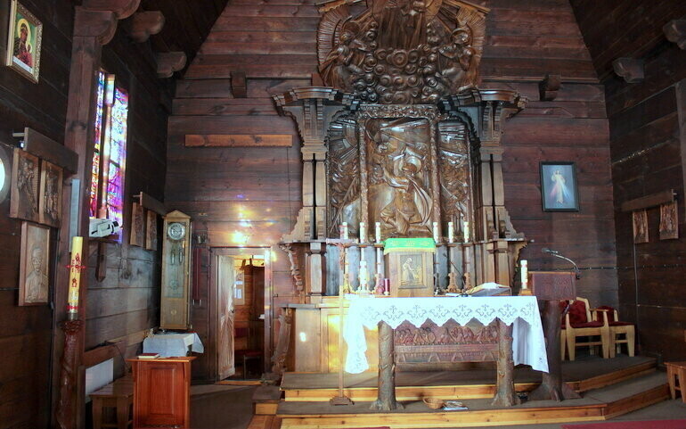 Odkrywamy znane i nieznane - Zabytkowy drewniany kościół w Spale