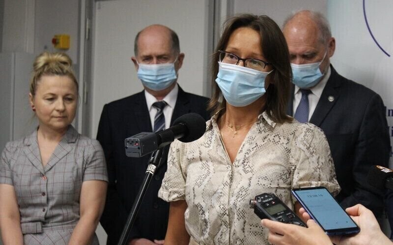 Zmiana warty w szpitalu na Rakowskiej