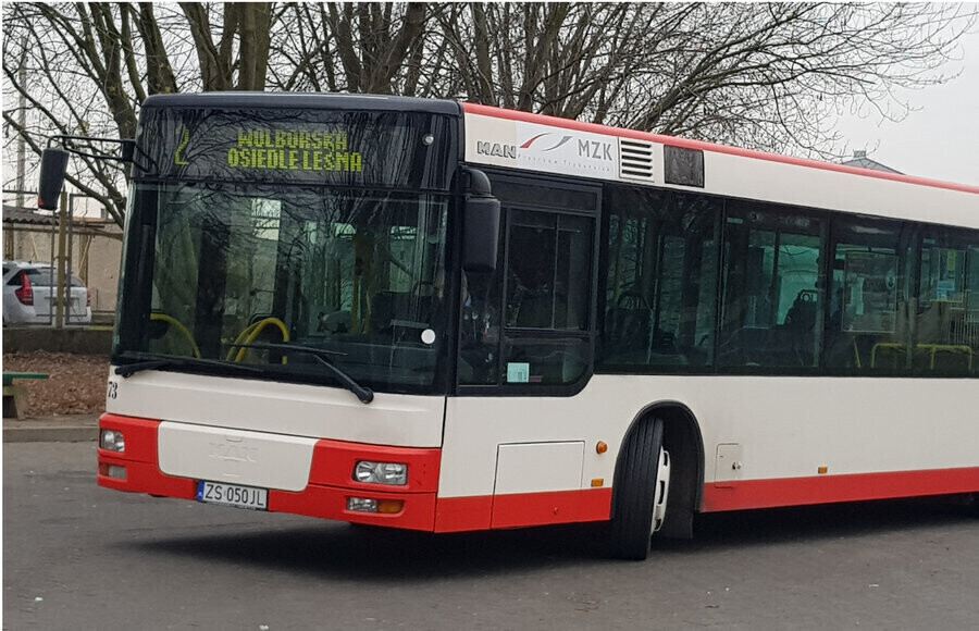 Emzetką na cmentarz - rozkład na świąteczne dni