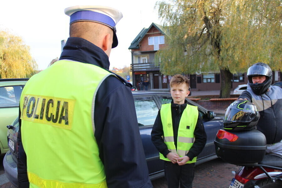Policja namawiała aby świecić przykładem