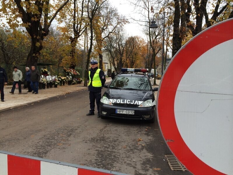 Zamykają ul. Cmentarną i Partyzantów