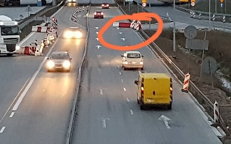 Niebezpiecznie na autostradzie zdjęcia