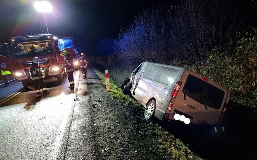 Czołowe zderzenie na DK74