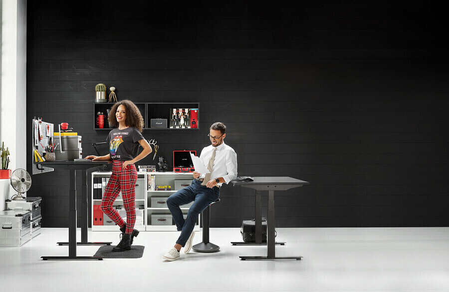 Jak urządzić ergonomiczne biuro w domu