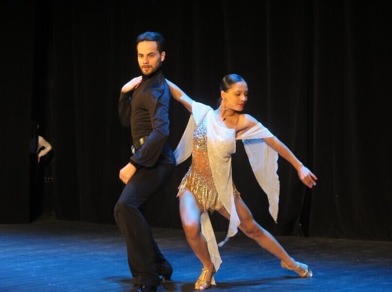 Grali tańczyli i śpiewali. A to wszystko dla Neli ZDJĘCIA