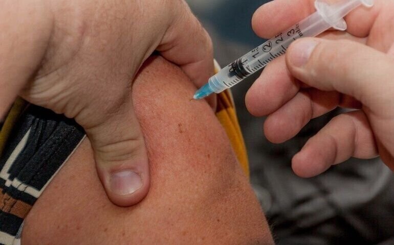 Czy Piotrków chce się szczepić trzecią dawką