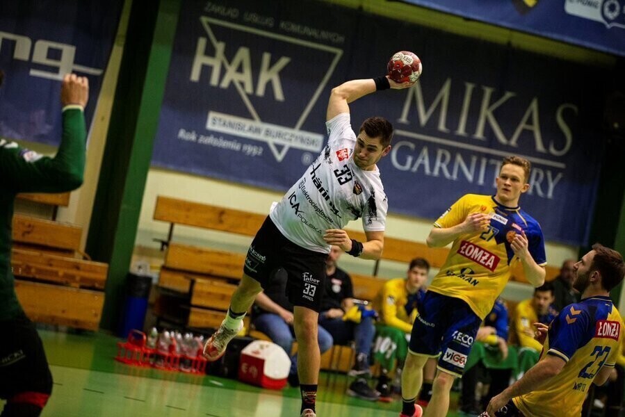 Bez sensacji w hali Relax. Piotrkowianin przegrał z mistrzami Polski