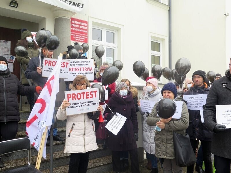 Sami niedługo będziemy potrzebowali pomocy z zasiłków
