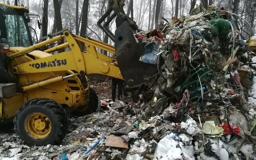 Posprzątali nielegalnie wyrzucone śmieci