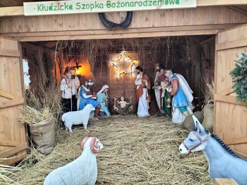 Szopka w Kłudzicach z nowymi elementami