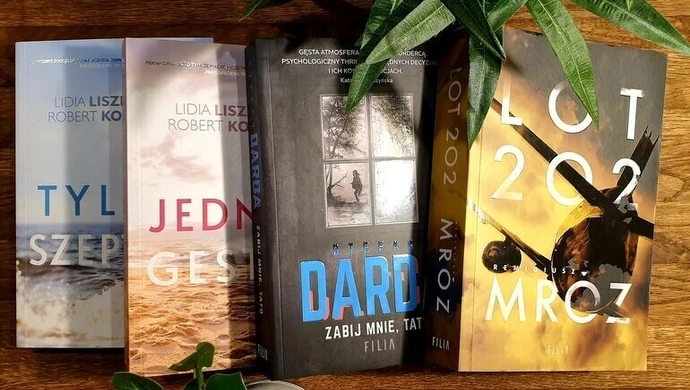Książka na weekend – Remigiusz Mróz i trzymający w napięciu „Lot 202”